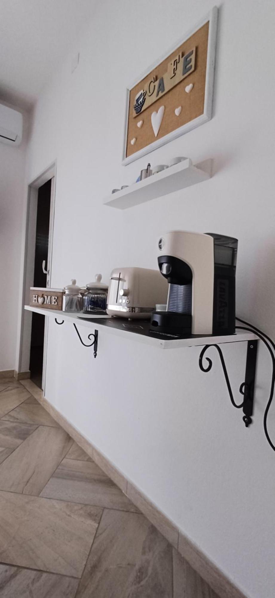 La Casa Di Cry Apartment Каляри Екстериор снимка
